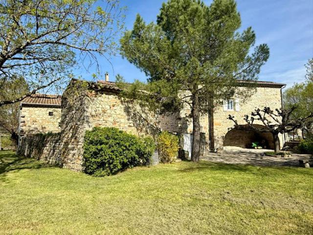 Vente Mas 5 pièces 468 m2 Lablachère