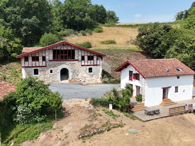 Vente Maison 5 pièces 490 m2 Hasparren