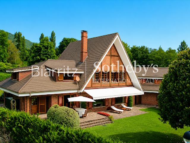 Vente Maison 5 pièces 516 m2 Hendaye