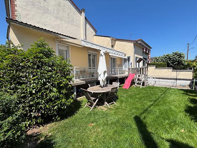 Vente Maison 5 pièces 65 m2 Le Mesnil le Roi
