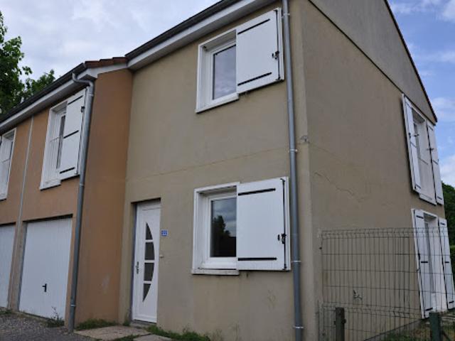 Vente Maison 5 pièces 80 m2 Saint Gérand le Puy