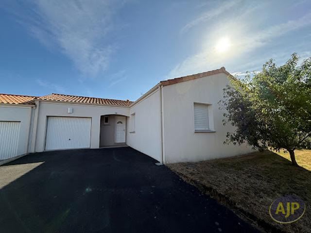 Vente Maison 5 pièces 81 m2 Saint Germain sur Moine