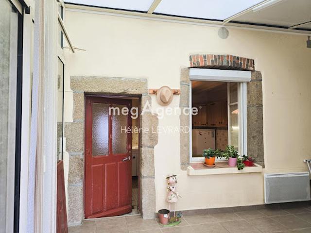 Vente Maison 5 pièces 83 m2 Sainte Gemmes le Robert