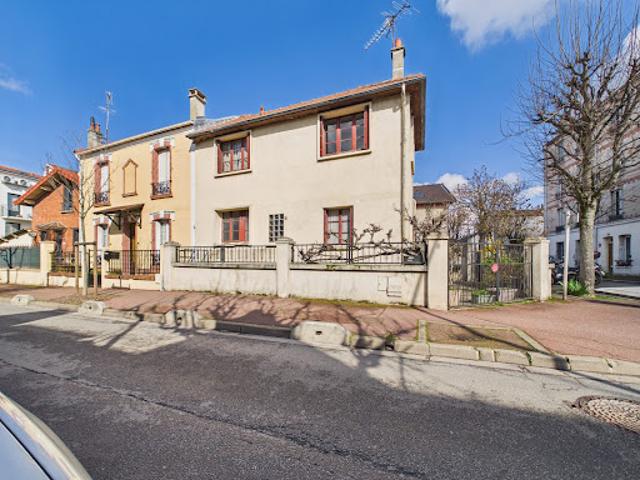 Vente Maison 5 pièces 84 m2 Vitry sur Seine