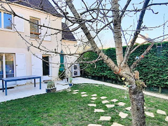 Vente Maison 5 pièces 85 m2 Sainte genevieve des bois