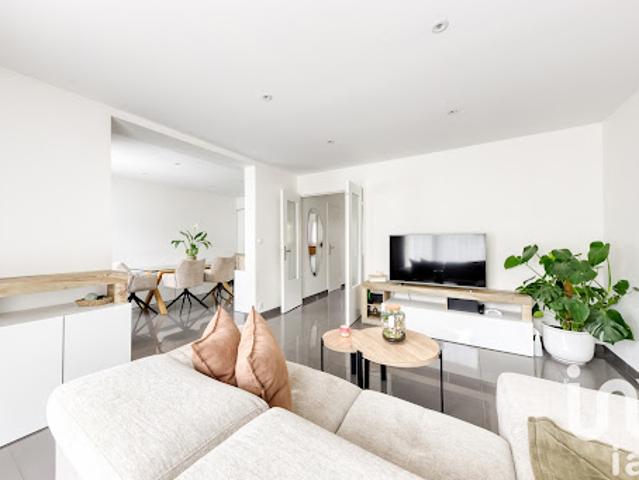 Vente Maison 5 pièces 86 m2 Lesigny