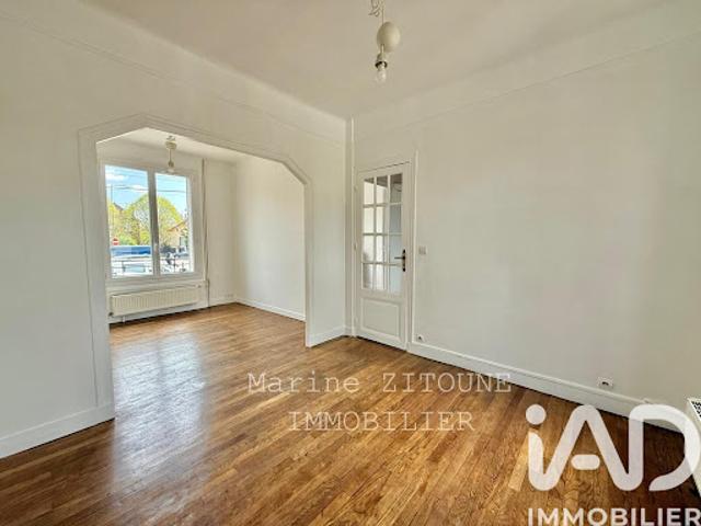 Vente Maison 5 pièces 87 m2 Villeneuve le Roi