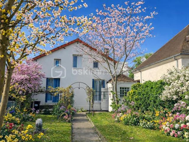 Vente Maison 5 pièces 89 m2 Sainte genevieve des bois