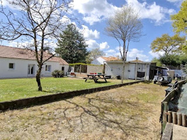 Vente Maison 5 pièces 90 m2 Saint Léger les Vignes