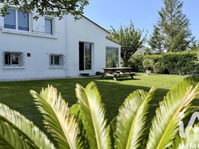 Vente Maison 5 pièces 90 m2 Semussac