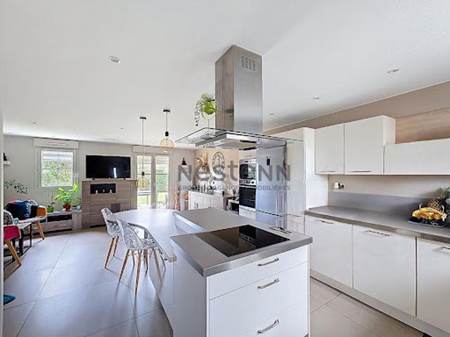 Vente Maison 5 pièces 92 m2 Benouville