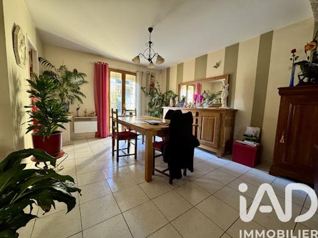 Vente Maison 5 pièces 92 m2 Guignes