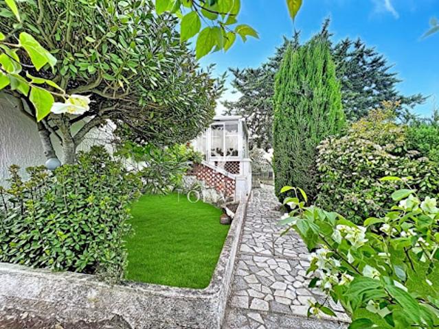Vente Maison 5 pièces 94 m2 Apt