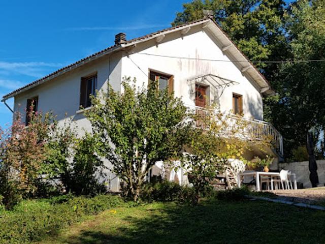 Vente Maison 5 pièces 94 m2 Saint Saud Lacoussière