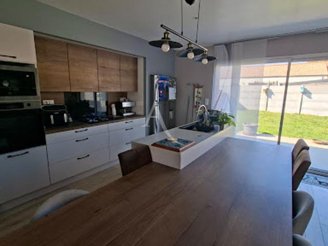 Vente Maison 5 pièces 95 m2 Le Poiré sur Vie