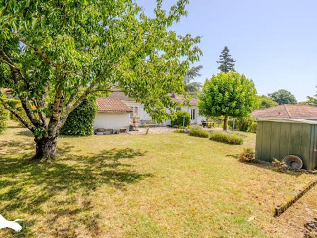 Vente Maison 5 pièces 95 m2 Léognan