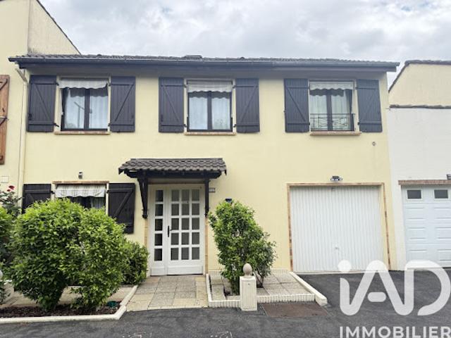 Vente Maison 5 pièces 95 m2 Savigny le Temple