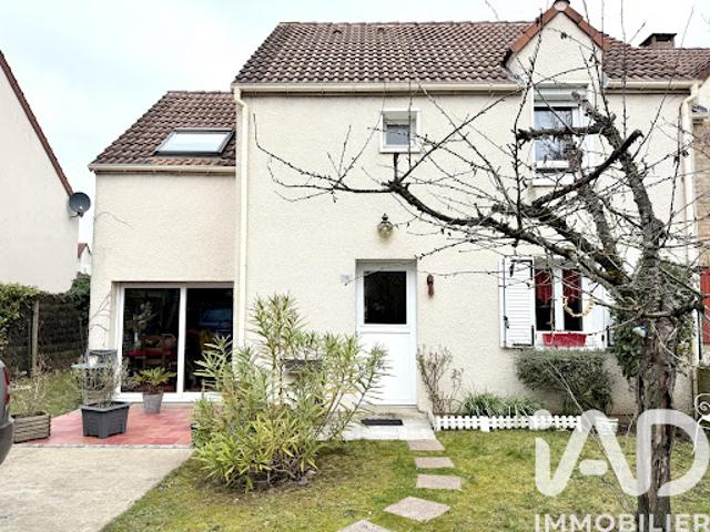 Vente Maison 5 pièces 95 m2 Sainte genevieve des bois