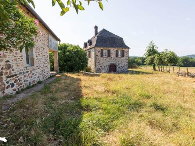 Vente Maison 5 pièces 96 m2 Altillac