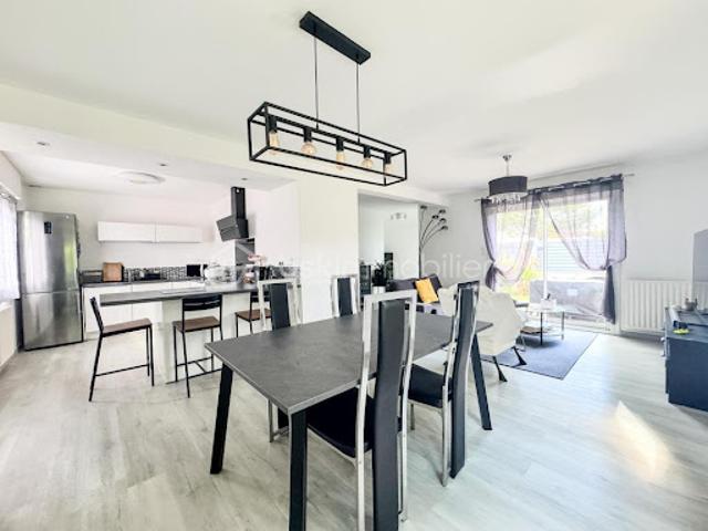 Vente Maison 5 pièces 96 m2 Brece
