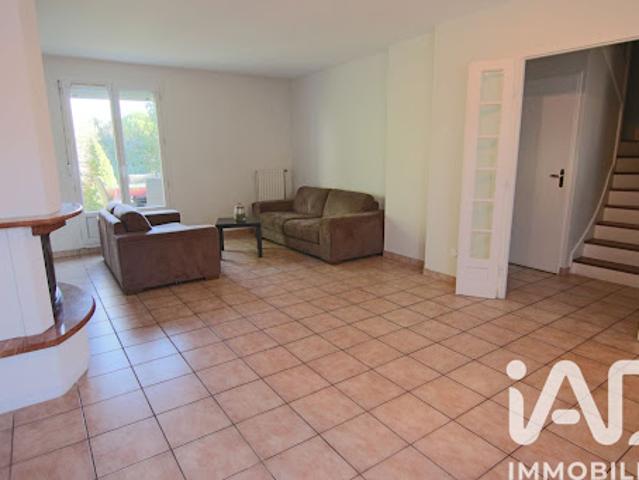 Vente Maison 5 pièces 96 m2 Savigny le Temple