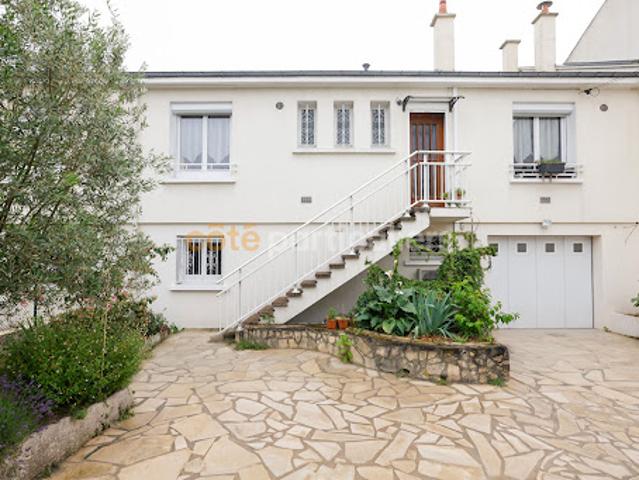 Vente Maison 5 pièces 97 m2 Joue les tours