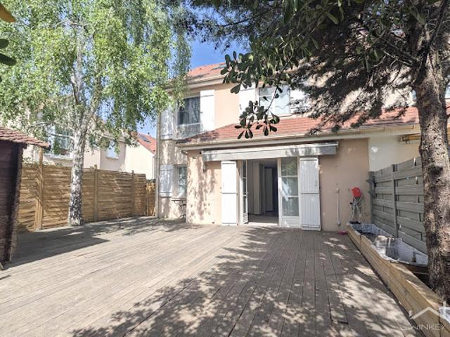 Vente Maison 5 pièces 97 m2 Nanterre