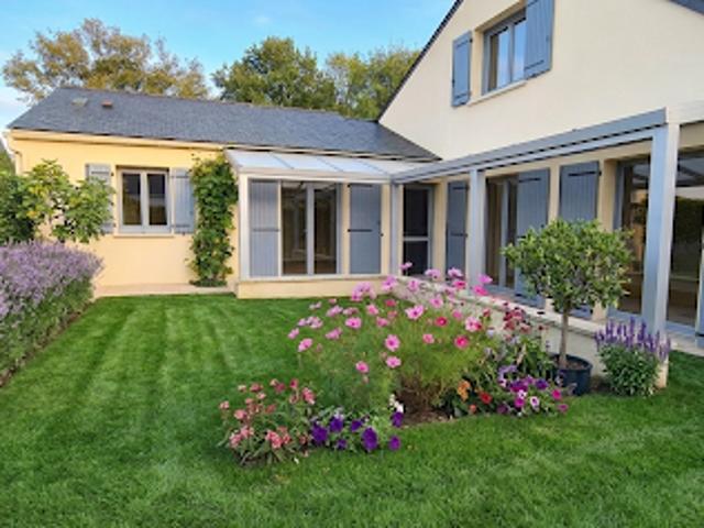 Vente Maison 5 pièces 97 m2 Sainte Luce sur Loire