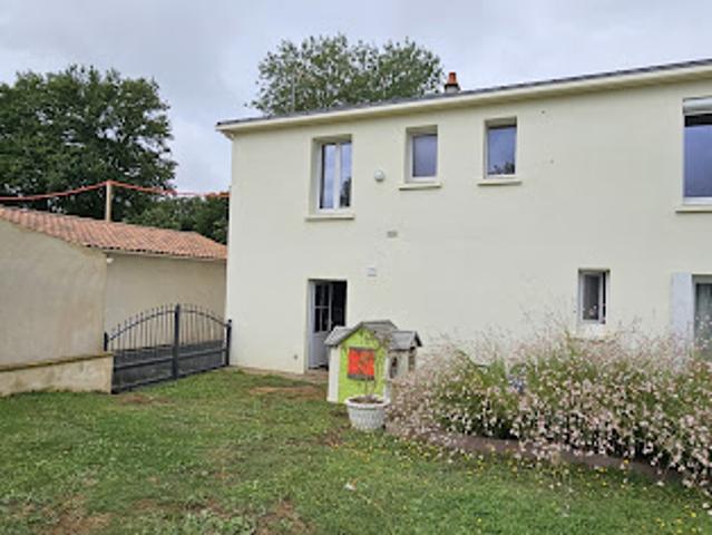 Vente Maison 5 pièces 98 m2 Essarts en Bocage