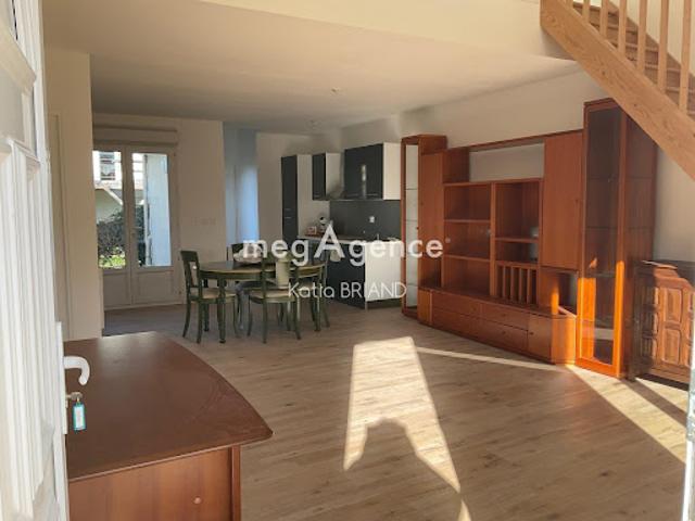 Vente Maison 5 pièces 98 m2 L'Huisserie