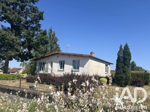 Vente Maison 5 pièces 99 m2 Montceaux l'Etoile