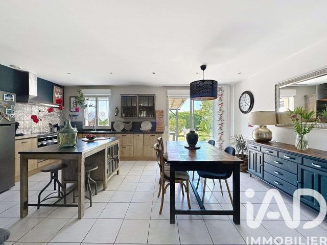 Vente maison 5 pièces Courçon 17
