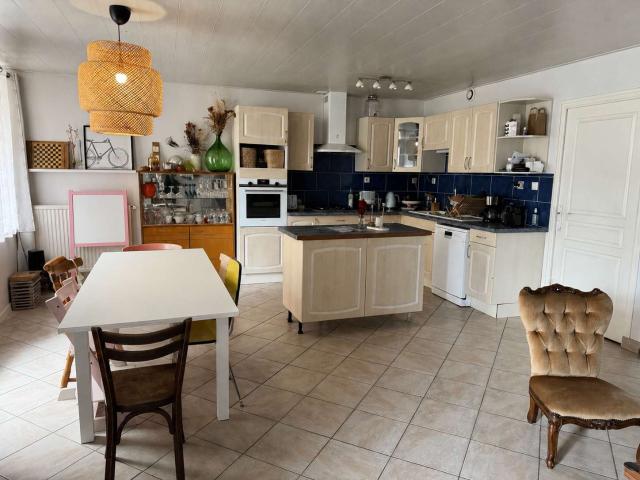 Vente maison 5 pièces Corps Nuds 35
