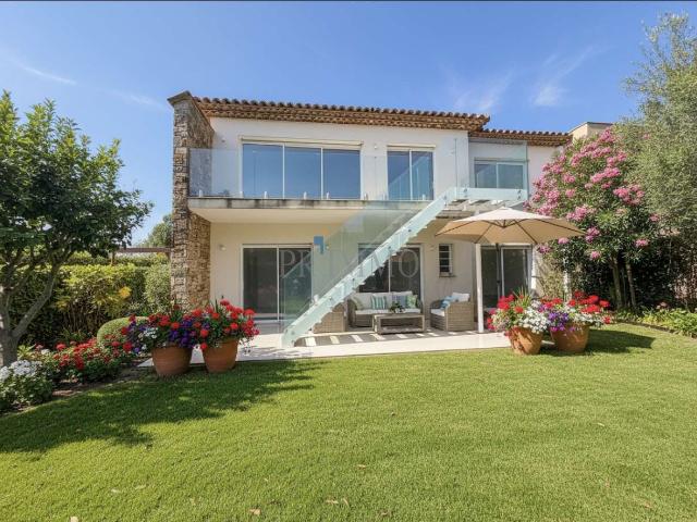 Vente maison 5 pièces Cavalaire sur Mer 83
