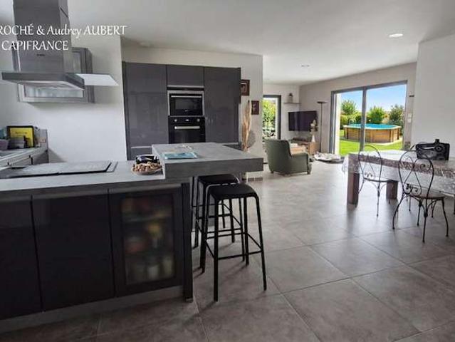 Vente maison 5 pièces Cabariot 17