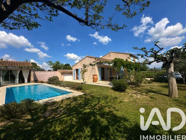 Vente maison 5 pièces Châteauneuf de Gadagne 84