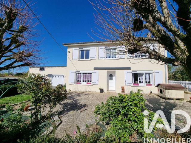 Vente maison 5 pièces Chef Boutonne 79