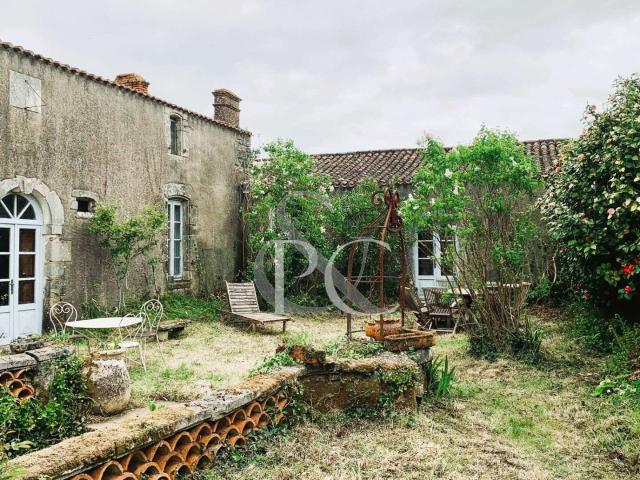 Vente maison 5 pièces Apremont 85