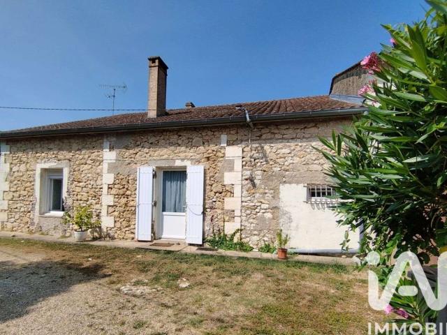 Vente maison 5 pièces Bonneville et Saint Avit de Fumadières 24