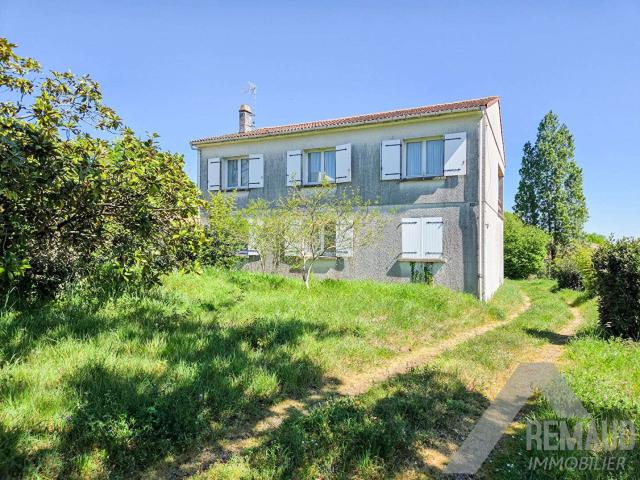Vente maison 5 pièces Beaulieu sous la Roche 85