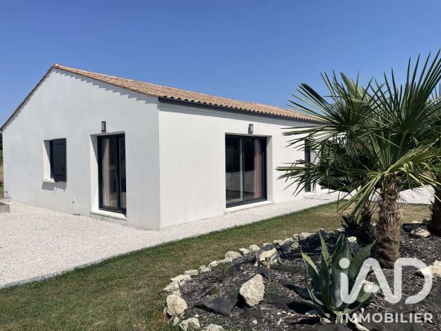 Vente maison 5 pièces Germignac 17