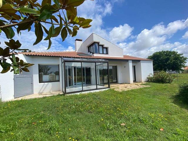 Vente maison 5 pièces Givrand 85