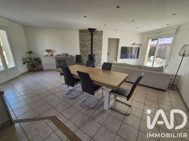 Vente maison 5 pièces Dollon 72