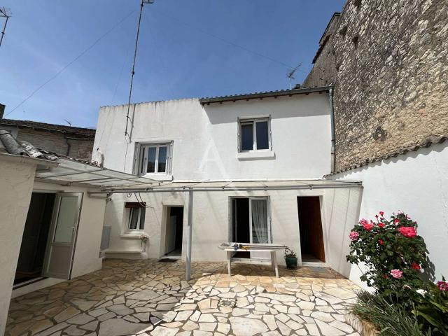 Vente maison 5 pièces Fontenay le Comte 85