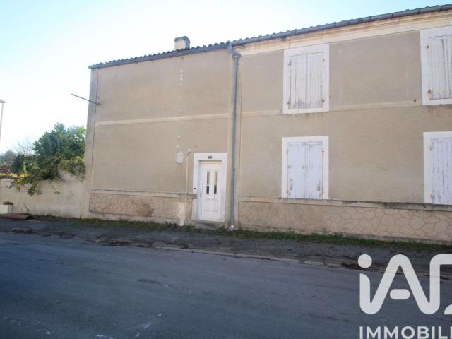 Vente maison 5 pièces Loulay 17