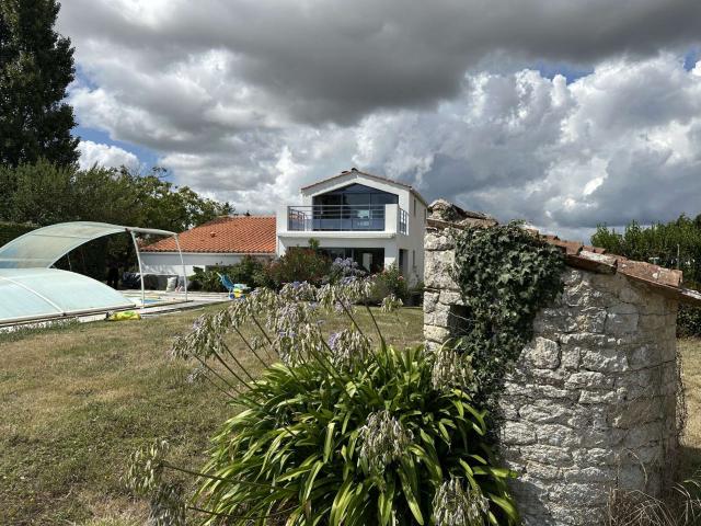 Vente maison 5 pièces Longeville sur Mer 85