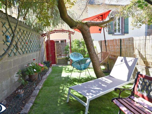 Vente maison 5 pièces Laval 53