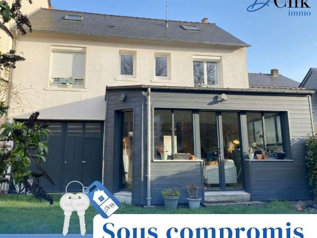 Vente maison 5 pièces Laval 53