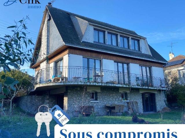 Vente maison 5 pièces Laval 53