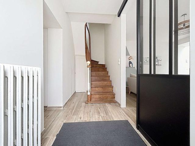 Vente maison 5 pièces Laval 53